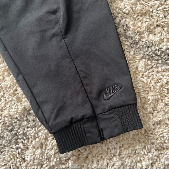 ✔️NWT✔️ NIKE Sportswear Tech Pack High Rise Pants - Picture 4 of 13